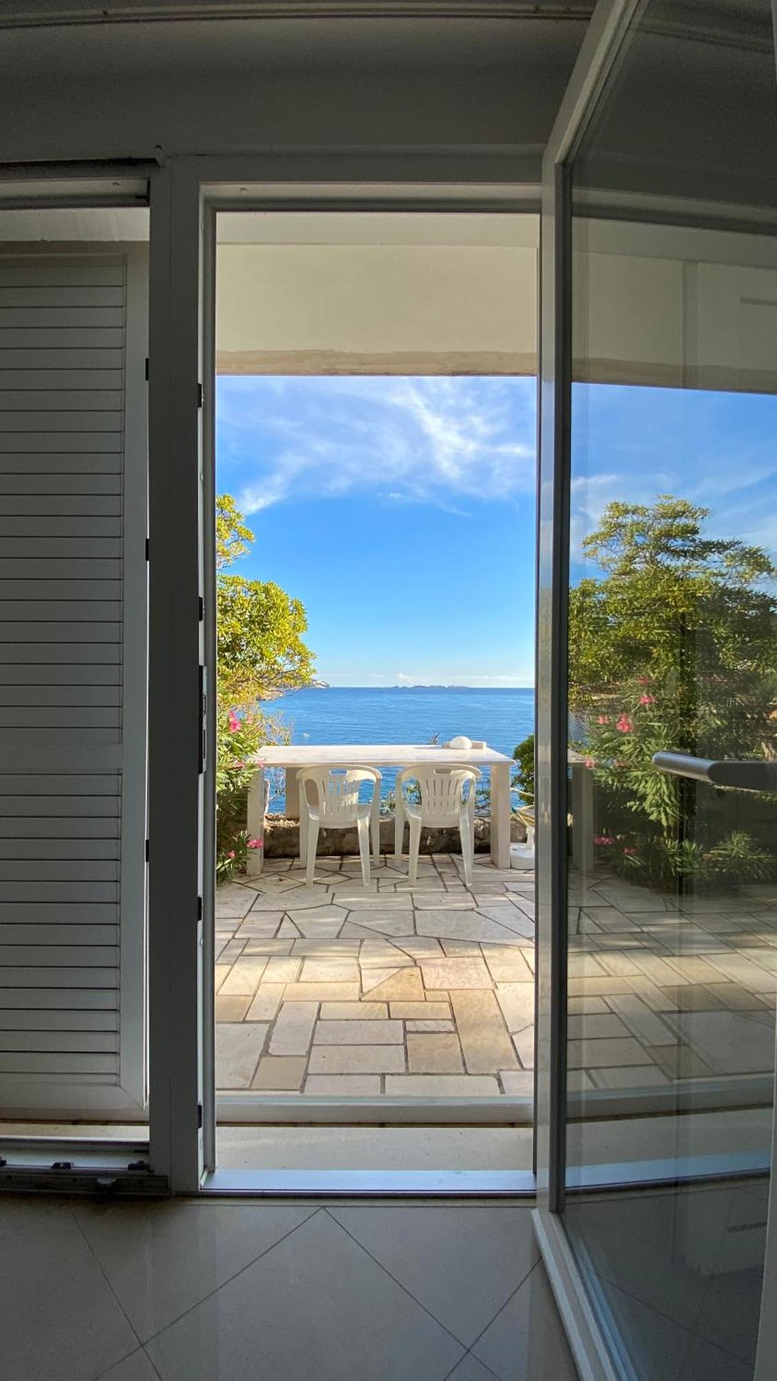 Beach House On The Cliff Zaton  Esterno foto